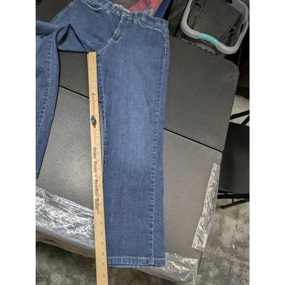 Lee Straight Leg Jeans Medium Wash Women's 10S - Picture 7 of 7